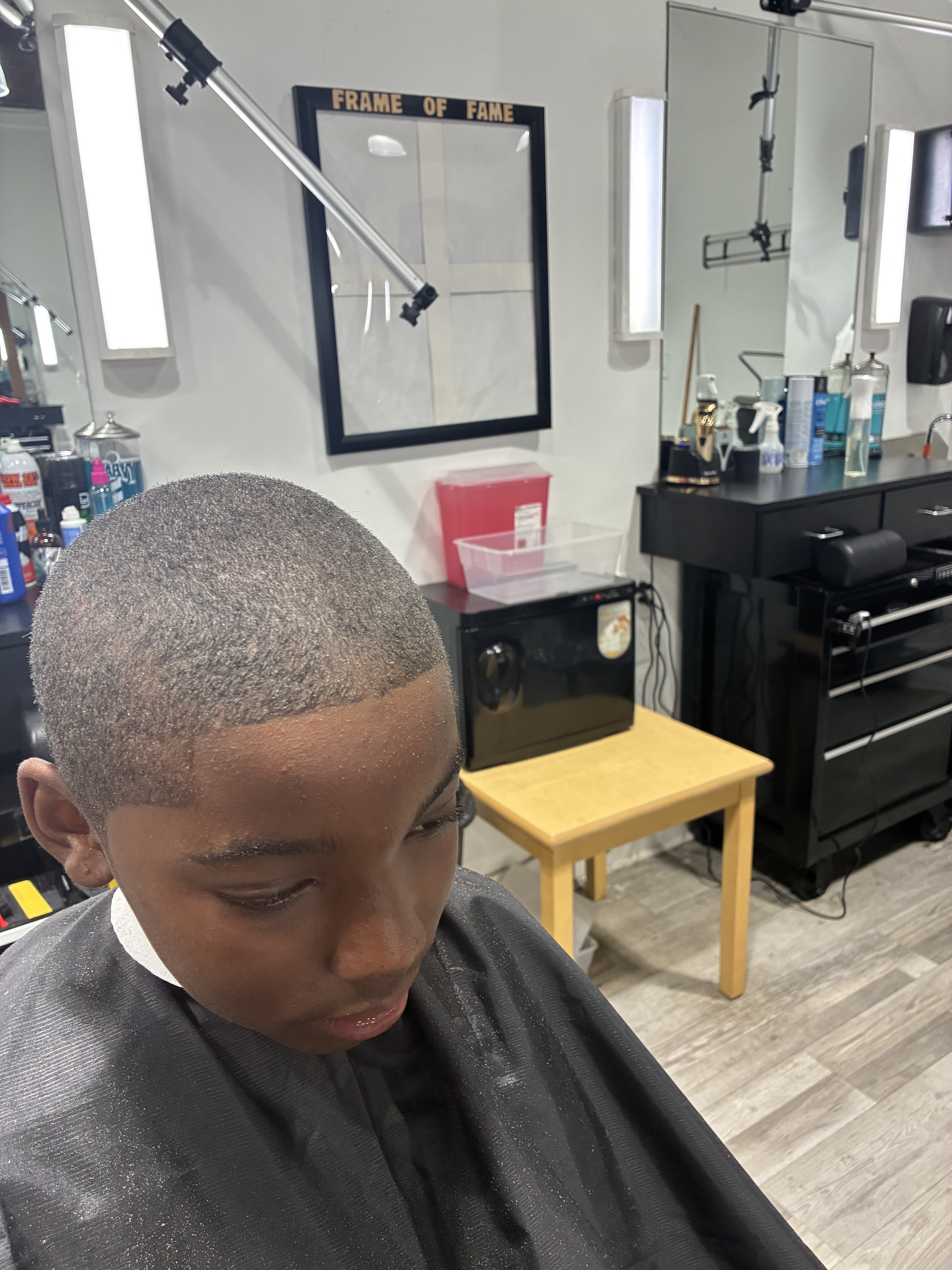 Sharp lineup and close cut